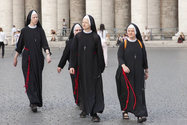 Roma Italia Octubre 2011 Monjas Católicas Plaza San Pedro Género — Foto de Stock