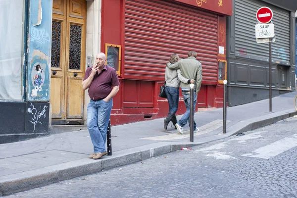 Parigi Francia Aprile 2011 Una Strada Tranquilla Con Ristoranti Genere — Foto Stock