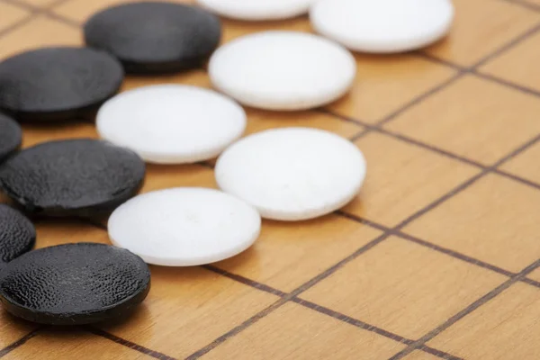 Go Board, traditionelles chinesisches Strategie-Brettspiel.Spiel Gehirntraining — Stockfoto