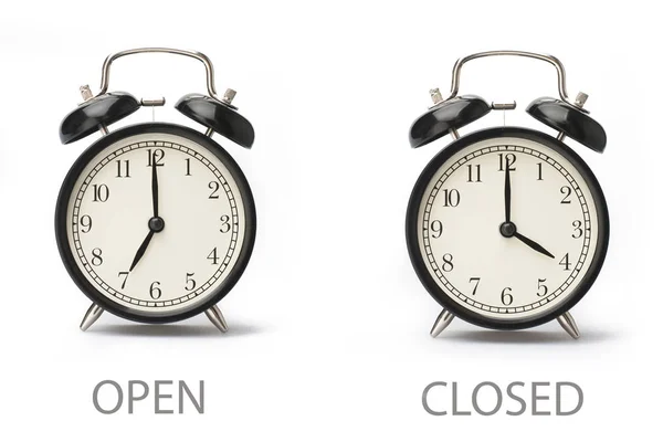 Señal que muestra el horario de apertura del negocio Aislado sobre fondo blanco —  Fotos de Stock