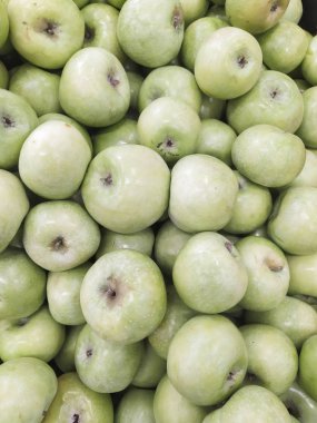 Yeşil elma arka plan, sığ derinlik-in tarla.