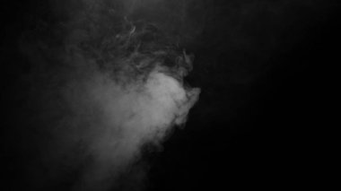 Doku duman veya sis siyah arka plan üzerine