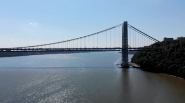 George Washington Köprüsü Fort Lee, Nj. George Washington Köprüsü'nün havadan görünümü Nj Manhattan, Ny için bağlanma Hudson Nehri kapsayan bir süspansiyon köprüdür. Yaz aylarında Gwb Panoraması