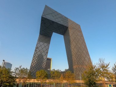 Beijing, Çin Cctv Kulesi. Pekin'de CCTV Genel Müdürlük mavi gün boyunca. Bir döngü altı yatay ve dikey bölümleri bir toplam alanı 473,000 m² 11/25/2018, Cctv yapıdır