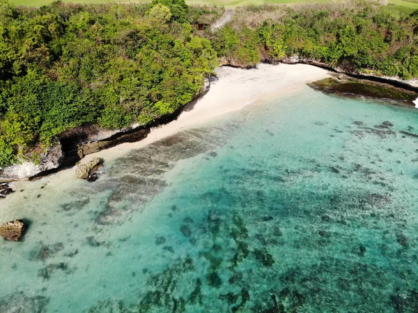 Vista Aérea Paisaje Natural Increíble Con Acantilado Roca Costa Arenosa —  Fotos de Stock