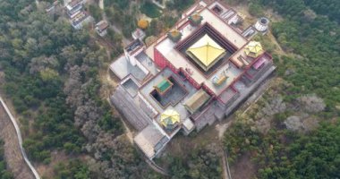 Putuo Zongcheng Budist tapınak, Chengde, sekiz dış tapınaklar biri hava görünümünü 1767 ve 1771 arasında inşa edilmiş ve Potala Sarayı Tibet'te sonra modellenmiştir. Chengde Mountain Resort. Çin