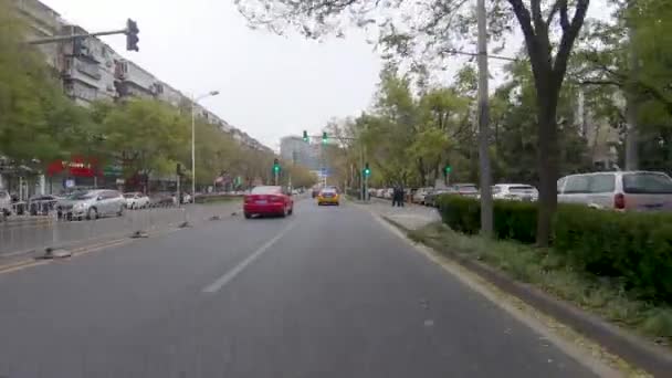 Voorkant Auto Rijden Weg Winter Extreme Grijze Verontreiniging Dag Beijing — Stockvideo