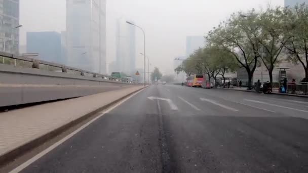 Pov Точки Зору Автомобілем Дорозі Протягом Дня Екстремальних Сірий Забруднення — стокове відео