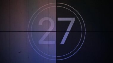 Film vintage için geri sayım 30'dan 1. Film film şeridi üzerindeki grunge arka plan geri sayım numarasıyla. 2D animasyon eski vintage film geri sayım sayacı film için aşağı retro başlatmak için sunum.