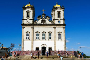 Igreja de Nosso Senhor Bonfim, Salvador, Brezilya Bahia bulunan bir Katolik Kilisesi var. Nerede insanlar kravat süre şeritlere kilisenin önünde dilekler ünlü turistik yer.