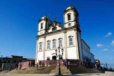 Igreja de Nosso Senhor Bonfim, Salvador, Brezilya Bahia bulunan bir Katolik Kilisesi var. Nerede insanlar kravat süre şeritlere kilisenin önünde dilekler ünlü turistik yer.