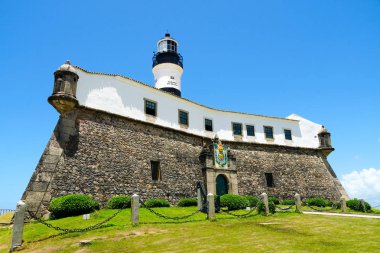 Farol da Barra (Barra deniz feneri) Salvador, Bahia, Brezilya. Bahia, Bahia de Todos os Santos Körfezi, Farol da Barra Lighthouse Salvador tarihi mimarisi.