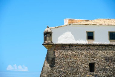 Farol da Barra (Barra deniz feneri) Salvador, Bahia, Brezilya. Bahia, Bahia de Todos os Santos Körfezi, Farol da Barra Lighthouse Salvador tarihi mimarisi.