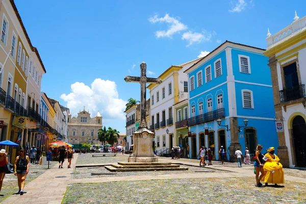 Cruzeiro de Sao Francisco Anchieta koloni Hıristiyan çapraz Pelourinho, içinde tarihi merkezi Salvador Bahia içinde. Brezilya. 