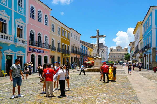 Cruzeiro de Sao Francisco Anchieta koloni Hıristiyan çapraz Pelourinho, içinde tarihi merkezi Salvador Bahia içinde. Brezilya. 