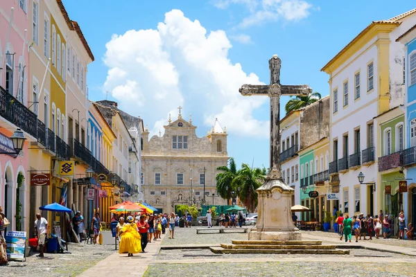 프란시스코 Anchieta 식민지 기독교 Pelourinho 살바도르 바이아의 역사적인 센터에 십자가 — 스톡 사진