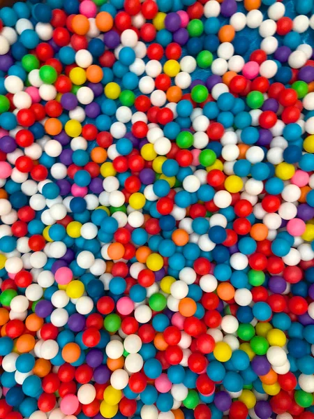 Вид Сверху Цветные Пластиковые Шарики Бассейне Пластиковые Красочные Шарики Игры — стоковое фото