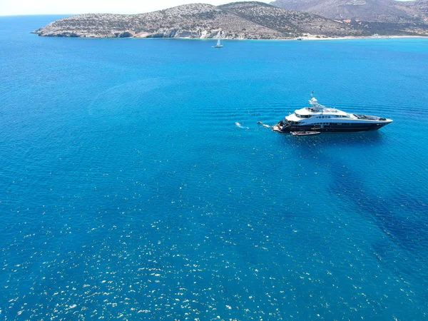 Letecký Pohled Luxusní Soukromé Jachtě Modré Moře Létě Velké Jachtě — Stock fotografie