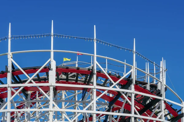 Iconic Giant Dipper Roller Coaster Belmont Park Parque Diversões Construído — Fotografia de Stock
