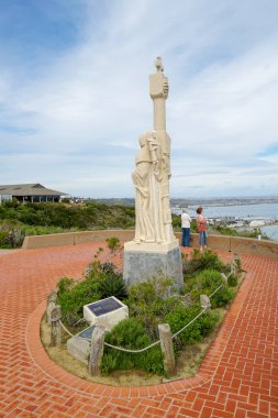 Cabrillo Ulusal Anıtı, San Diego, Kaliforniya, ABD noktası Loma Yarımadası'nın uç. Juan Rodrguez Cabrillo'San Diego Körfezi'ndeki açılış 1542 üzerinde Eylül 28, anısına.