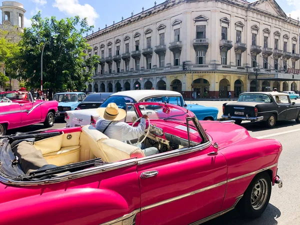 Růžový Klasické Kubánské Veteránem Americká Klasické Auto Silnici Havaně Cuba — Stock fotografie