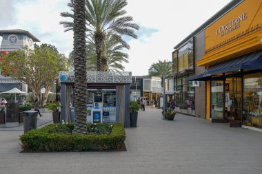 University Town Centre 'da UTC Westfield Alışveriş Merkezi. Upmarket zincir perakendeciler, bir film Tiyatrosu, restoranlar ile açık alışveriş merkezi. . La Jolla, San Diego, Kaliforniya, ABD. 03/22/2019