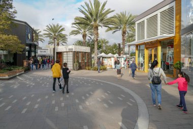 University Town Centre 'da UTC Westfield Alışveriş Merkezi. Upmarket zincir perakendeciler, bir film Tiyatrosu, restoranlar ile açık alışveriş merkezi. . La Jolla, San Diego, Kaliforniya, ABD. 03/22/2019