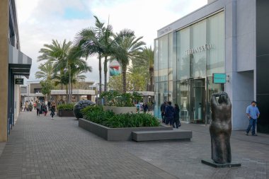 University Town Centre 'da UTC Westfield Alışveriş Merkezi. Upmarket zincir perakendeciler, bir film Tiyatrosu, restoranlar ile açık alışveriş merkezi. . La Jolla, San Diego, Kaliforniya, ABD. 