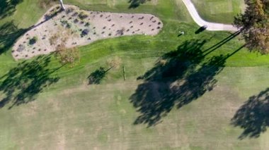 Vadi, lüks kırsal yan alan, San Diego, California, Abd sonraki güzel bir zengin yeşil golf sahası havadan görünümü, 