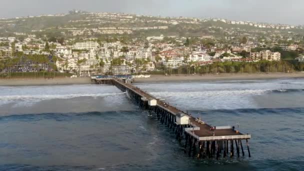 Vista Aérea San Clemente Pier Com Praia Litoral Antes Pôr — Vídeo de Stock