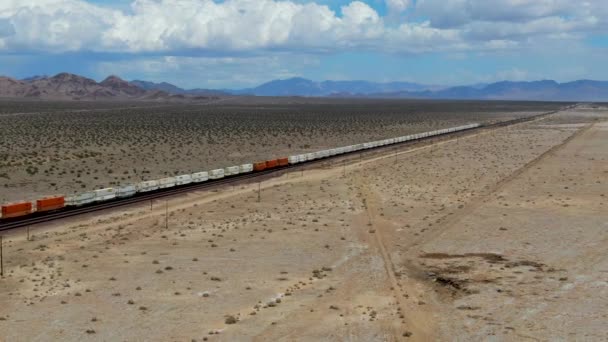 Motor Locomotora Carga Que Cruza Desierto Arizona Tren Carga Pasando — Vídeos de Stock