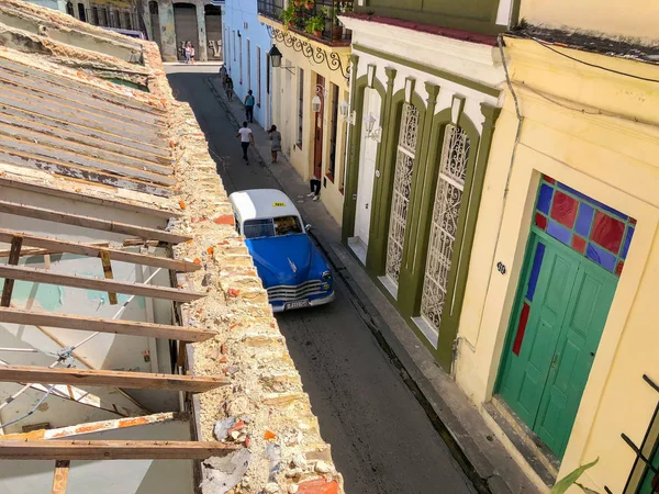 Straat Scène Met Kleurrijk Oud Gebouw Havana Stedelijke Scène Met — Stockfoto