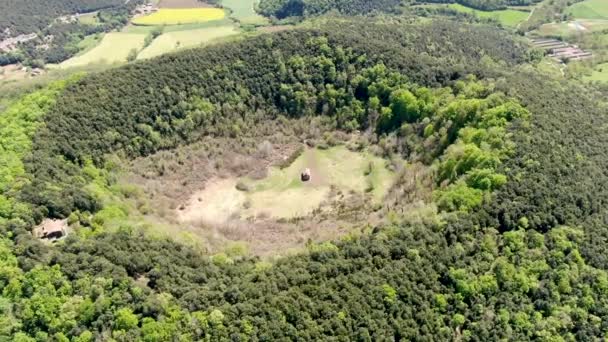 Vulcão Santa Margarida Vulcão Extinto Comarca Garrotxa Catalunha Espanha Vulcão — Vídeo de Stock