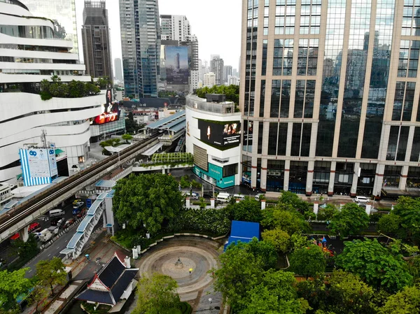 Bangkok Şehrinde Bina Gökyüzü Tren Taşımacılığı Ile Modern Şehrin Havadan — Stok fotoğraf