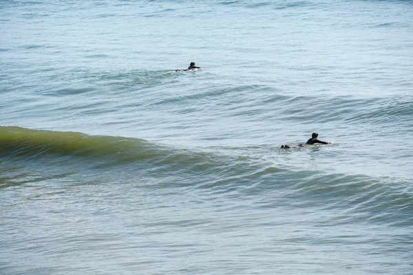 Surfistas Sexo Masculino Curtindo Grande Onda Antes Oceanside Norte San — Fotografia de Stock