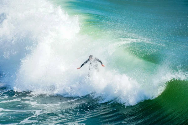 Hombre Surfistas Disfrutando Gran Ola Antes Oceanside Norte San Diego — Foto de Stock