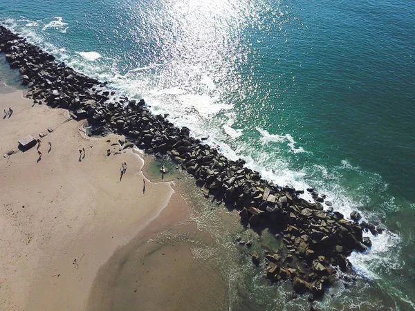 Вид Воздуха Пляж Санта Моника Небольшими Волнами Скалы Лос Анджелес — стоковое фото