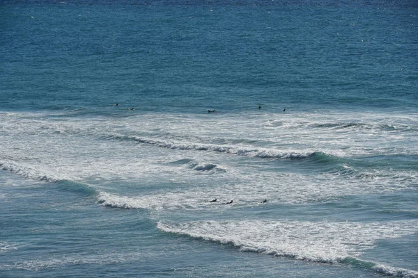 Mužské Surfinty Pádlování Vlně Oceanside Severním San Diegu Kalifornii Usa — Stock fotografie