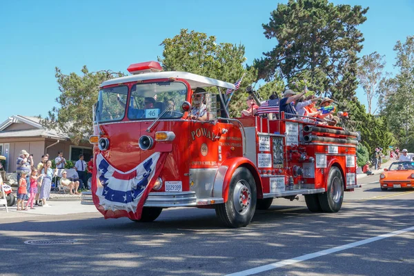 Régi Firetruck Emberek Július Függetlenség Napja Parade Rancho Bernardo San — Stock Fotó
