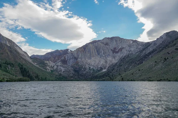 Jezioro Skazańców Wschodnich Górach Sierra Nevada Kalifornia Hrabstwo Mono Kalifornia — Zdjęcie stockowe