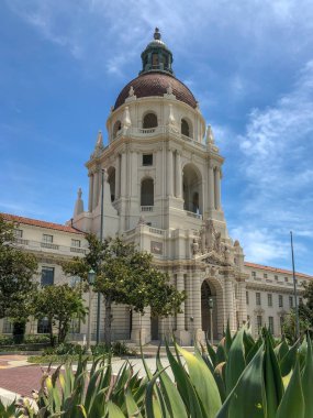 The Pasadena City Hall main tower and arcade. The City Hall was completed in 1927 and serves as the central location for city government. Pasadena, California, USA clipart