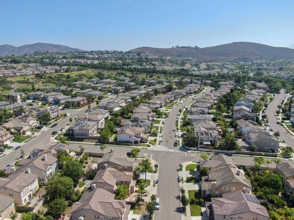 Luftaufnahme Vorstadtviertel Mit Großen Villen Nebeneinander Black Mountain San Diego — Stockfoto