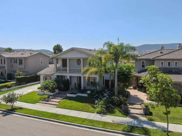 Suburban Neighborhood Street Big Villas Next Each Other Black Mountain — Stock Photo, Image