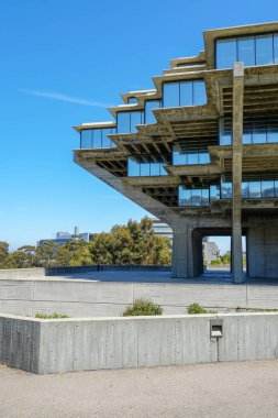 Geisel Kütüphanesi, Kaliforniya San Diego Üniversitesi, Amerika Birleşik Devletleri