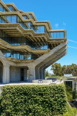 Geisel Kütüphanesi, Kaliforniya San Diego Üniversitesi, Amerika Birleşik Devletleri