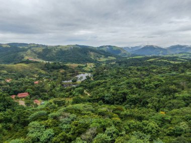 Havadan görünümü tropikal dağ Monte Alegre do Sul