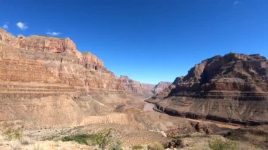 Güneşli bir günde Grand Canyon Ulusal Parkı manzarası. Arizona, Usa. Meşhur seyahat yeri.