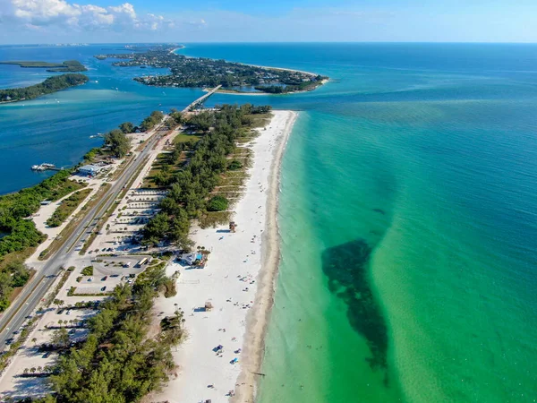 Vista aérea de la playa de Coquina, Isla Anna Maria — Foto de Stock