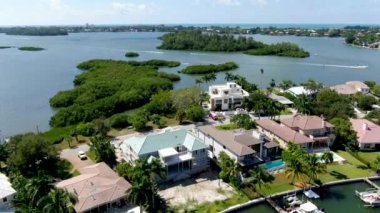 Siesta Key Bariyer Adası 'nın hava görüntüsü 