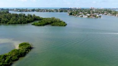 Siesta Key Bariyer Adası 'nın hava görüntüsü 